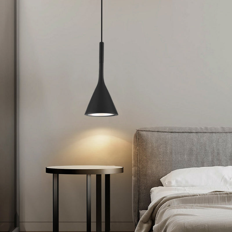FloralElegance – Nordic Orchid Wall Lamp