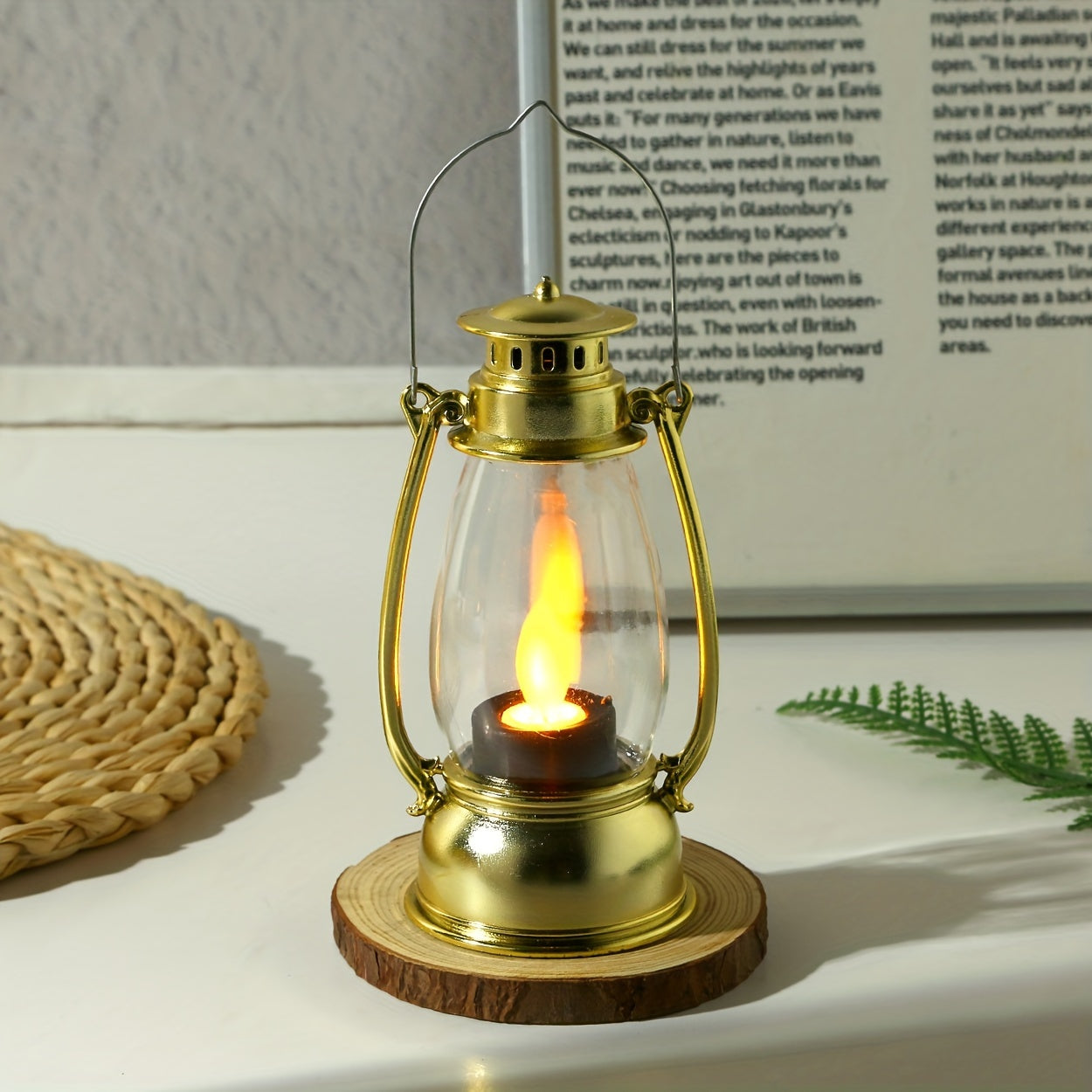 NostalgicLight - Charming LED Kerosene-Style Lamp with Batteries, Nostalgic Yellow Flame