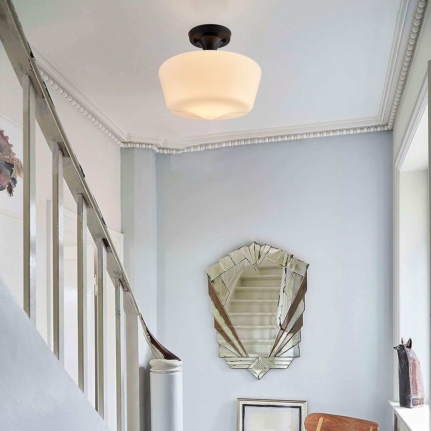 Lampada da soffitto Bauhaus in ottone per l'ingresso