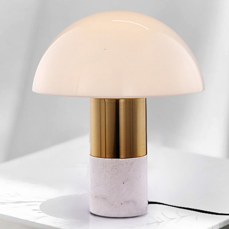 DomeGlow - Lampada da tavolo moderna con paralume in vetro opalino