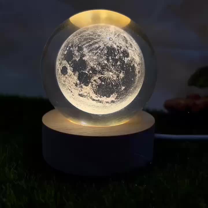 MoonCrystal - Moon Crystal Ball Lamp with Wooden Base