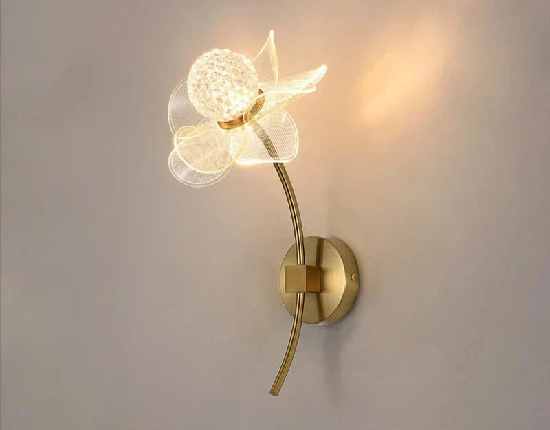 BloomGlow - Modern Flower Wall Lamp with LED Lighting