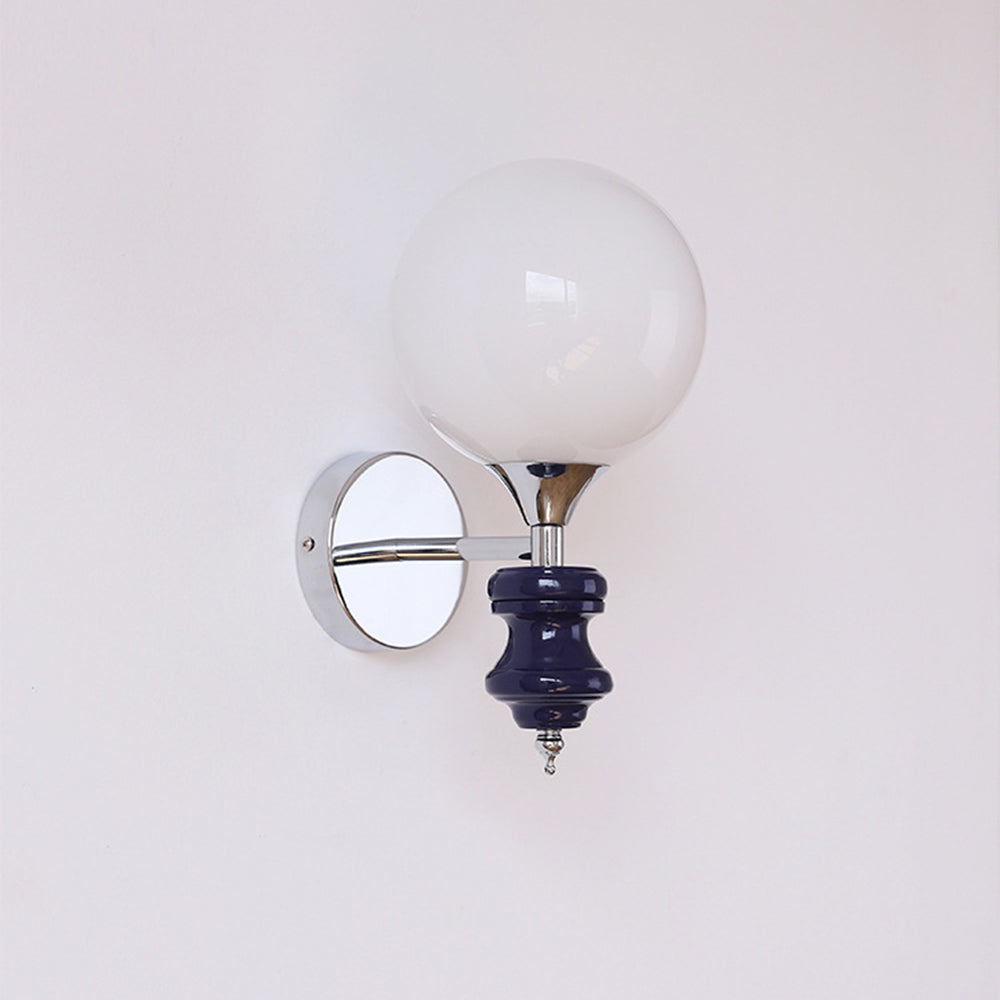 Lampada da parete vintage Bauhaus medievale francese