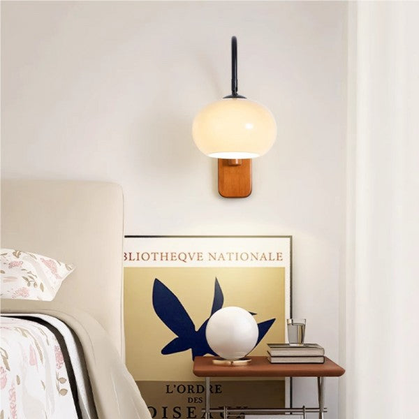 LumiGlide – Draaibare Bauhaus Glas Wandlamp