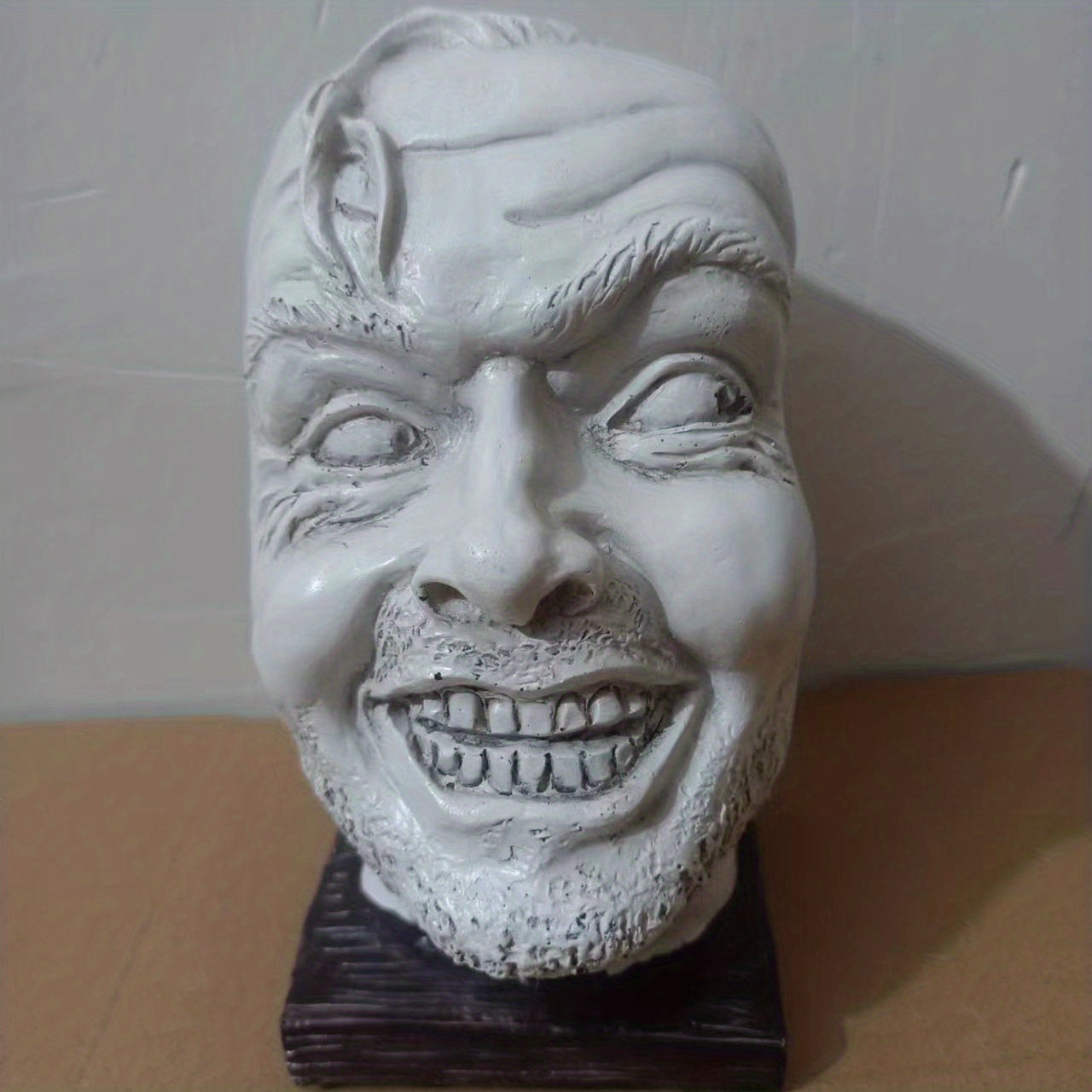 SpookyDecor - Halloween Resin Bookends - Scary Table Ornaments for Indoor & Outdoor