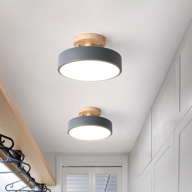 Lámpara de techo LED escandinava con tambor y madera para pasillo