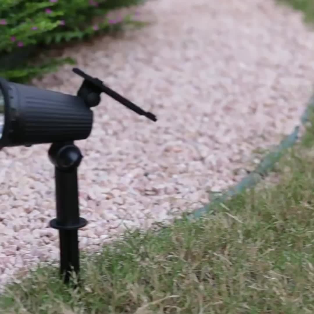 LumiSpot - Illuminazione LED Solare per Giardino e Paesaggio