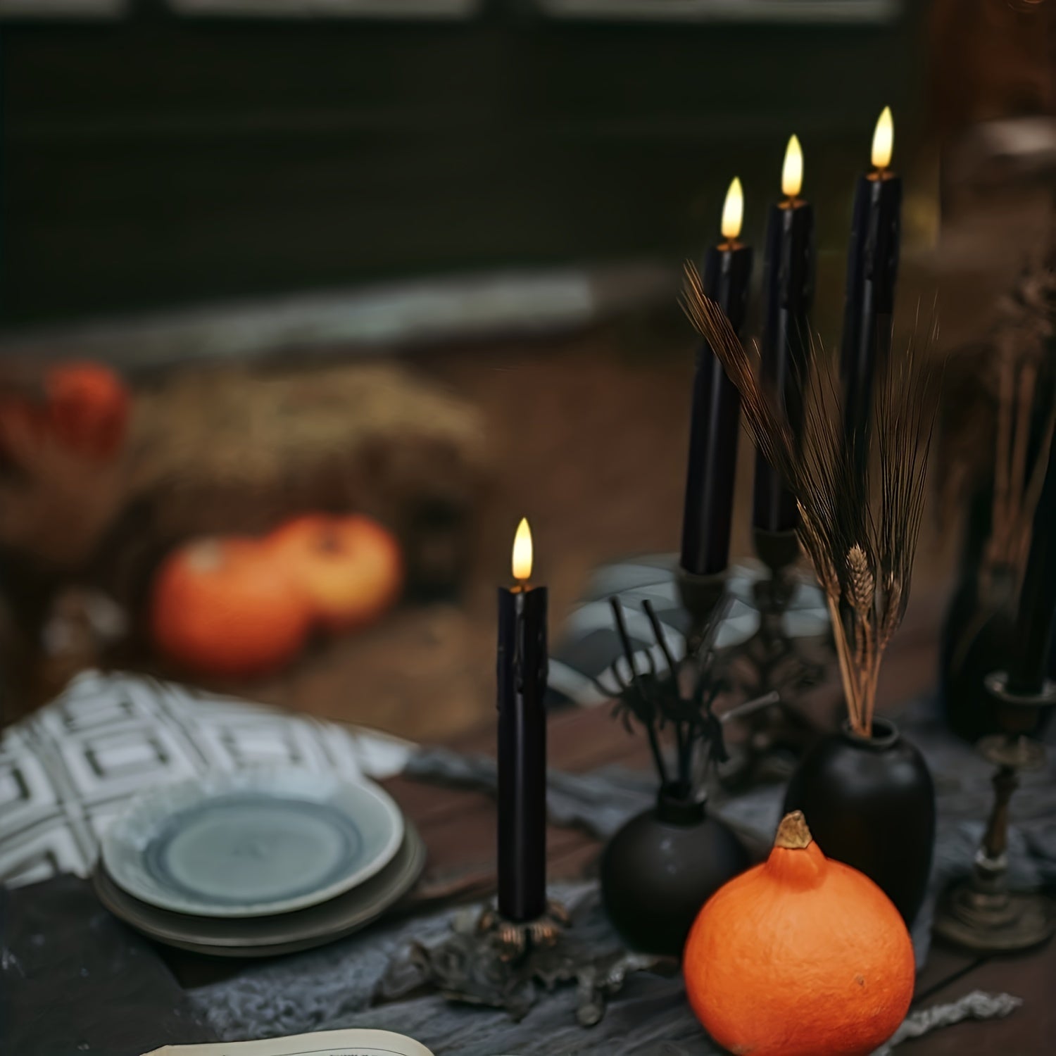 6 unidades de Velas a Cera sem Chama com Luz Tremeluzente - Velas LED com Comando à Distância, Alimentadas a Pilhas, Luz Quente, Castiçais Pretos