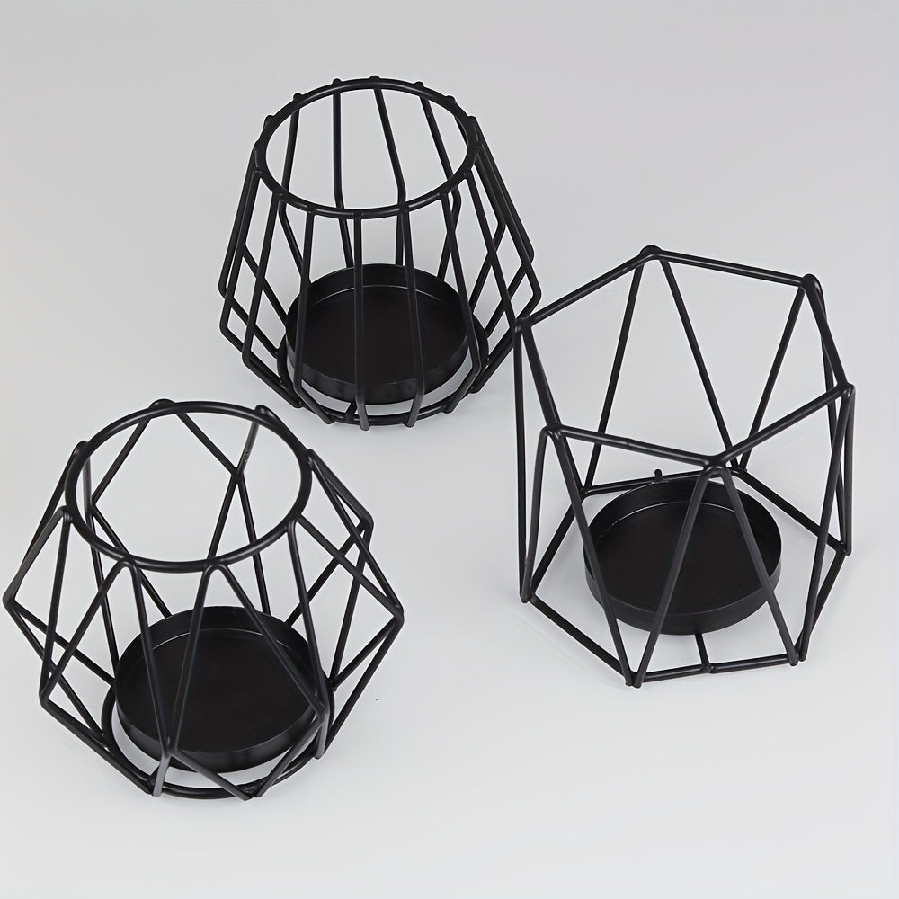 Set di Portacandele in Metallo Dorato - Elegante Decorazione da Tavolo