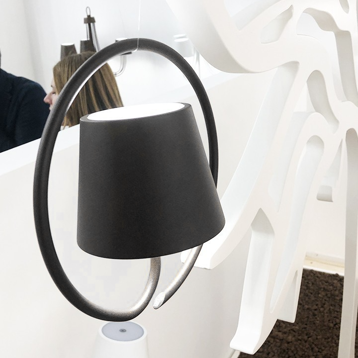 LichtWave - Lampada Sospesa Elegante per un Interno Moderno