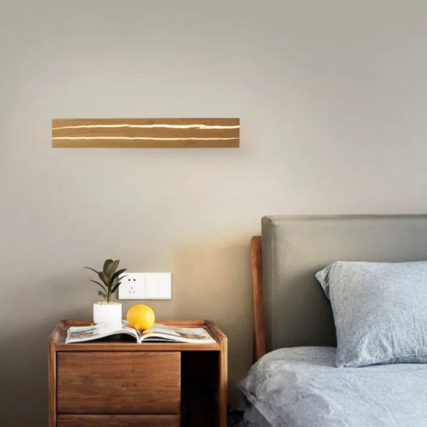 CrackLight – Minimalist LED Wall Lamp with Natural Design