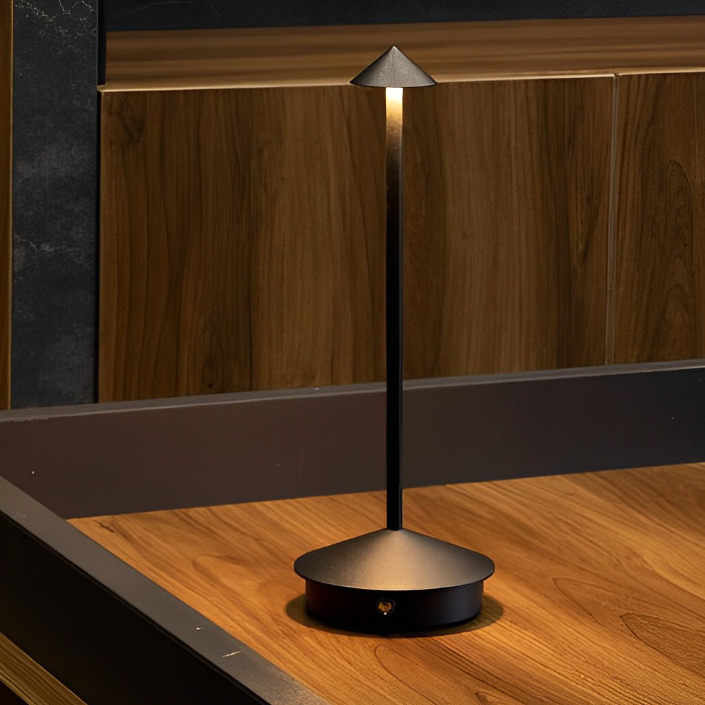 Candeeiro de Mesa Portátil USB com LED Tátil Regulável e Luz Noturna Sem Fios