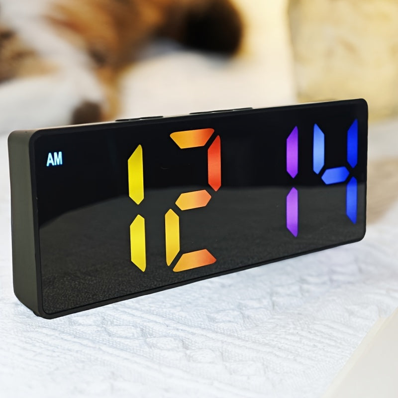 DigiTime - Sveglia LED moderna con visualizzazione della data e luminosità regolabile