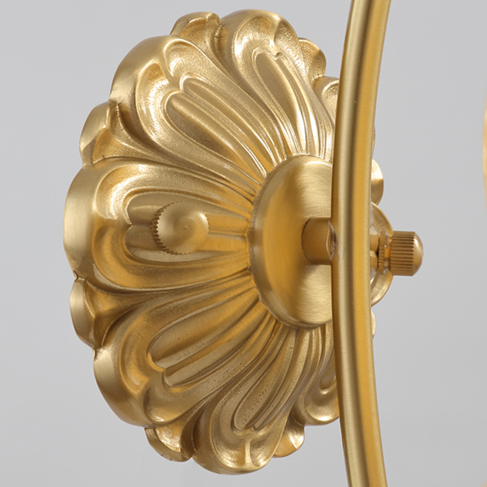 Elegante lampada da parete in vetro e rame