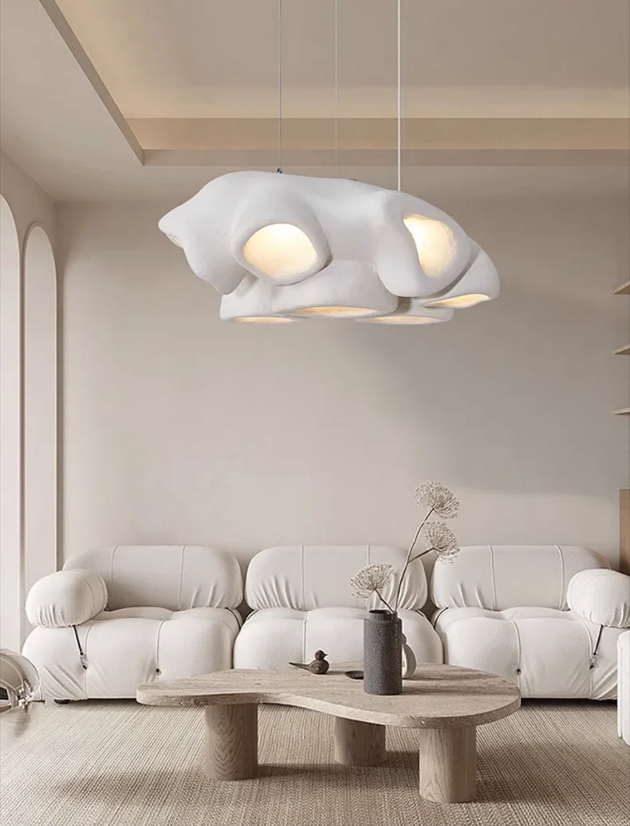 Amy Lámpara de Pie: Iluminación Refinada y Estilizada para Cada Interior