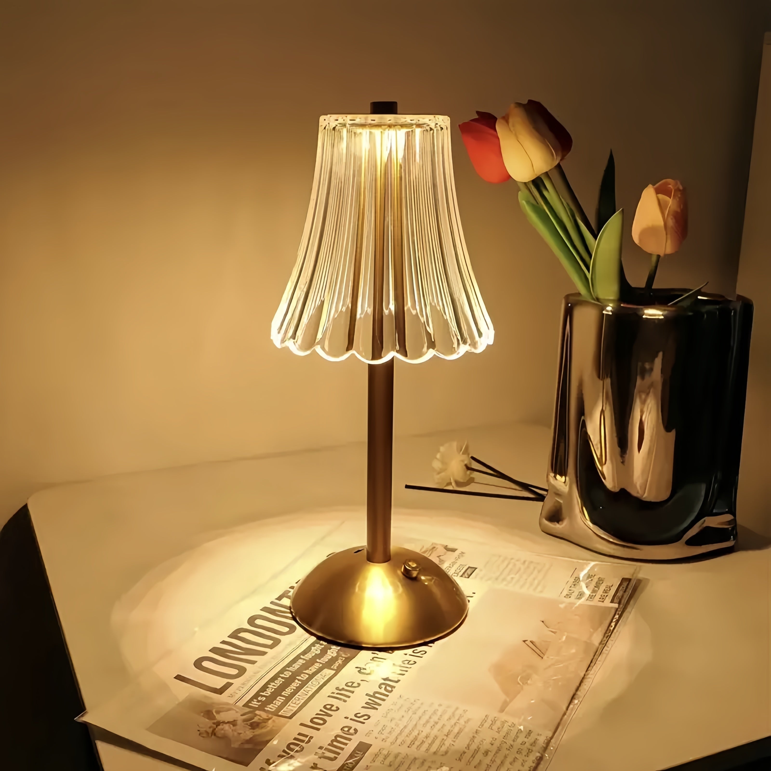 LumiGlow - Lampada da tavolo LED ricaricabile USB con controllo touch