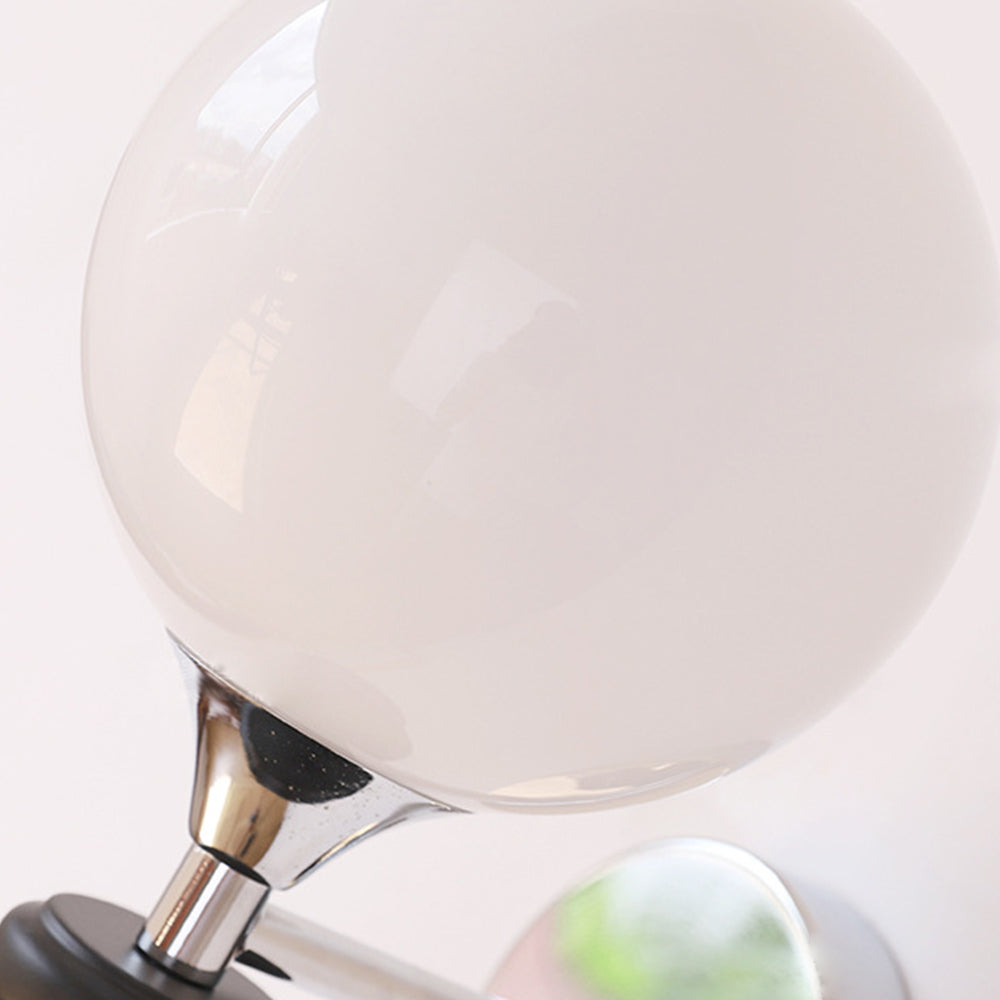 Lampada da parete vintage Bauhaus medievale francese