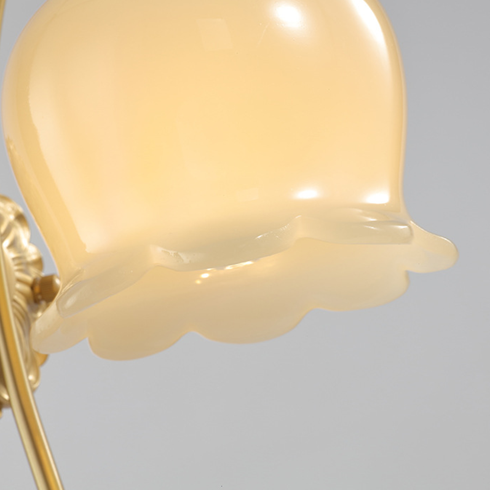 Elegante lampada da parete in vetro e rame