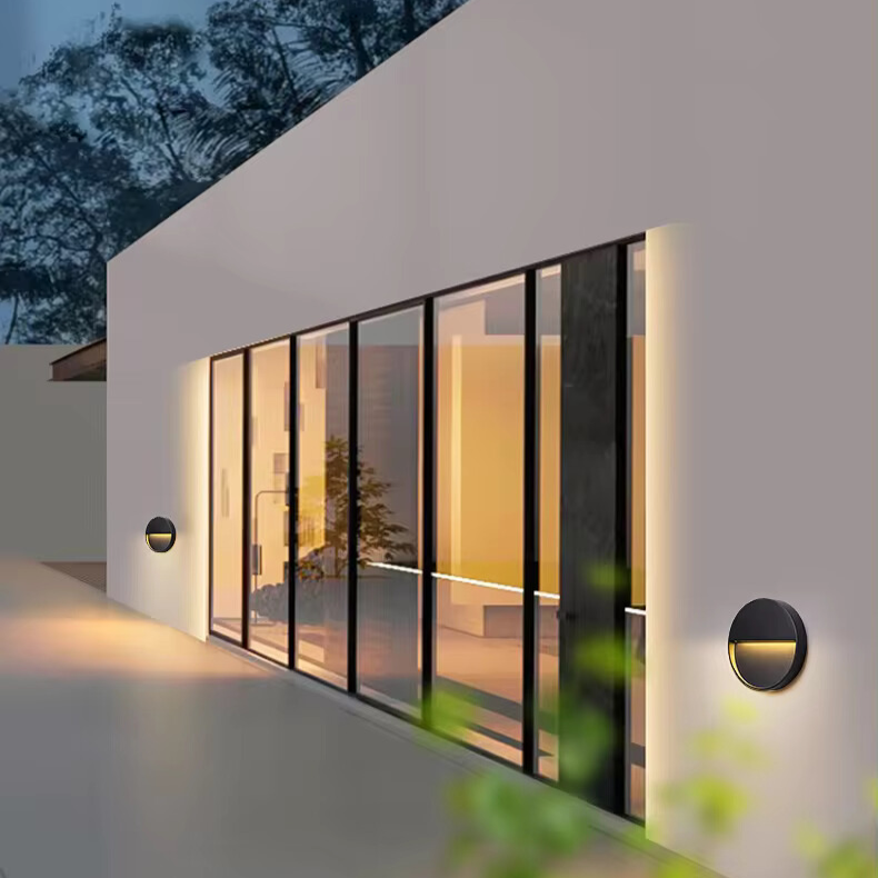 StepLume – Elegant LED Outdoor Stair Lighting