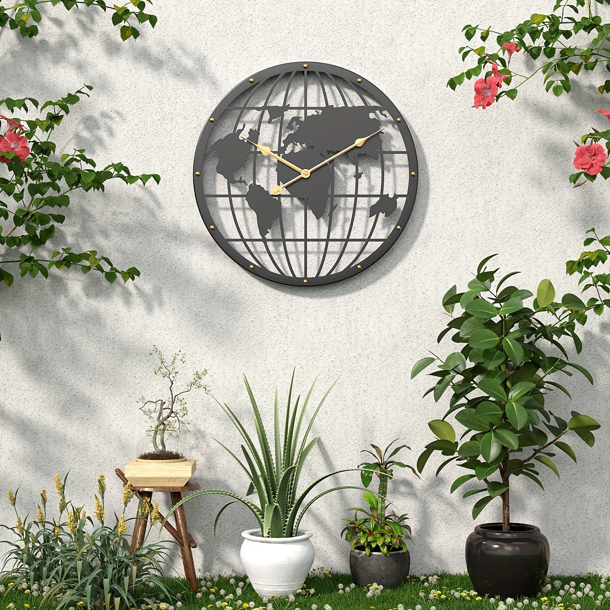 Wereldkaart Wandklok - Stille 40cm Metalen Klok met Gouden Cijfers