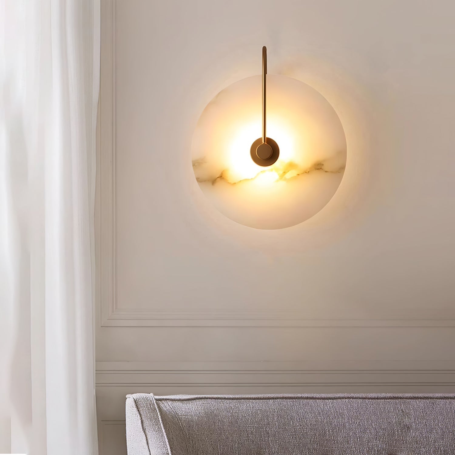 LuxeGlow - Modern LED Wall Lamp of Alabaster for Timeless Elegance