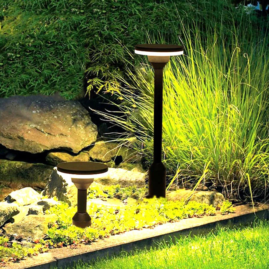 LumiPath – LED Padverlichting op Zonne-energie, Weerbestendige Buitenlamp voor Tuin en Oprit