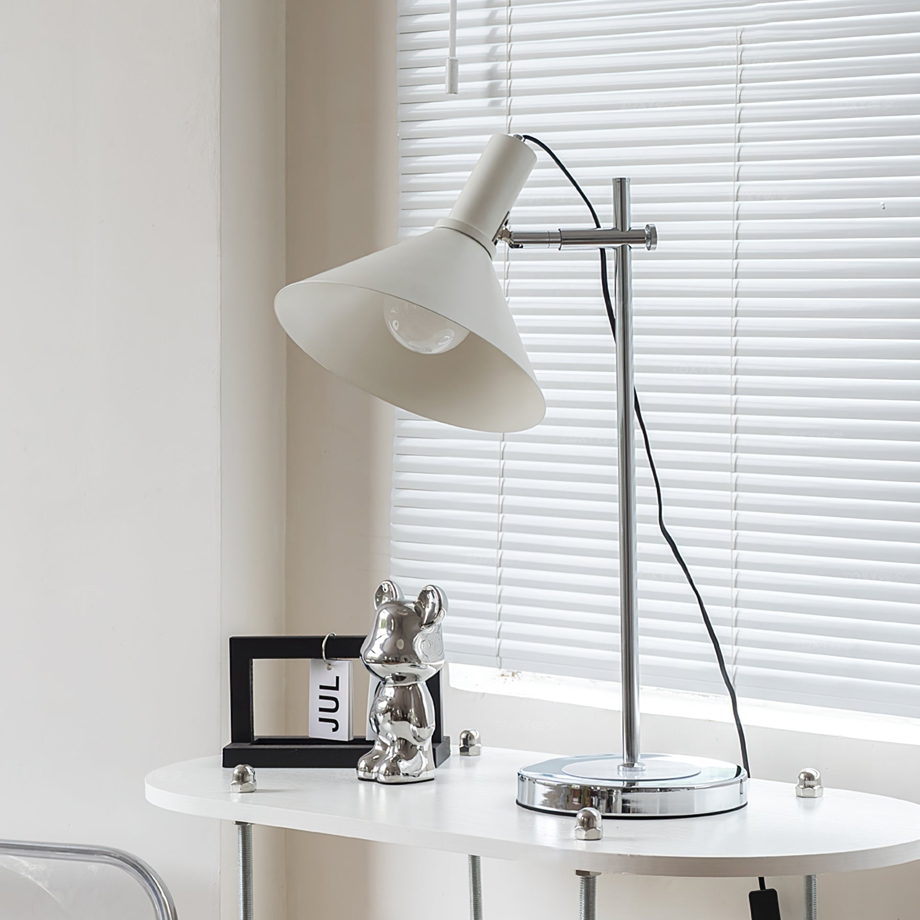 AnviaFlex - Table Lamp with Adjustable Lampshade