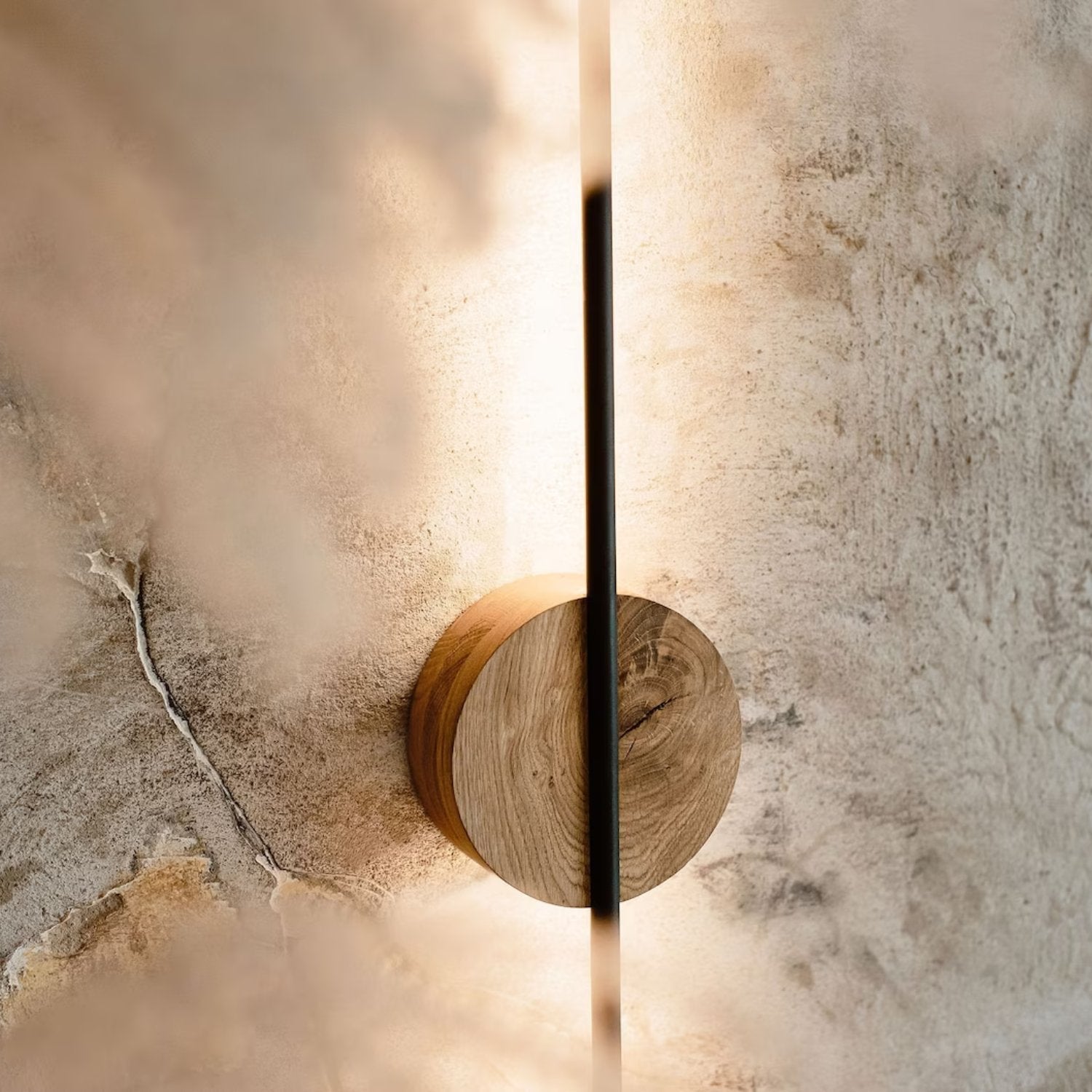 LightOak - Modern LED Wall Lamp Made of Wood for Atmospheric Lighting