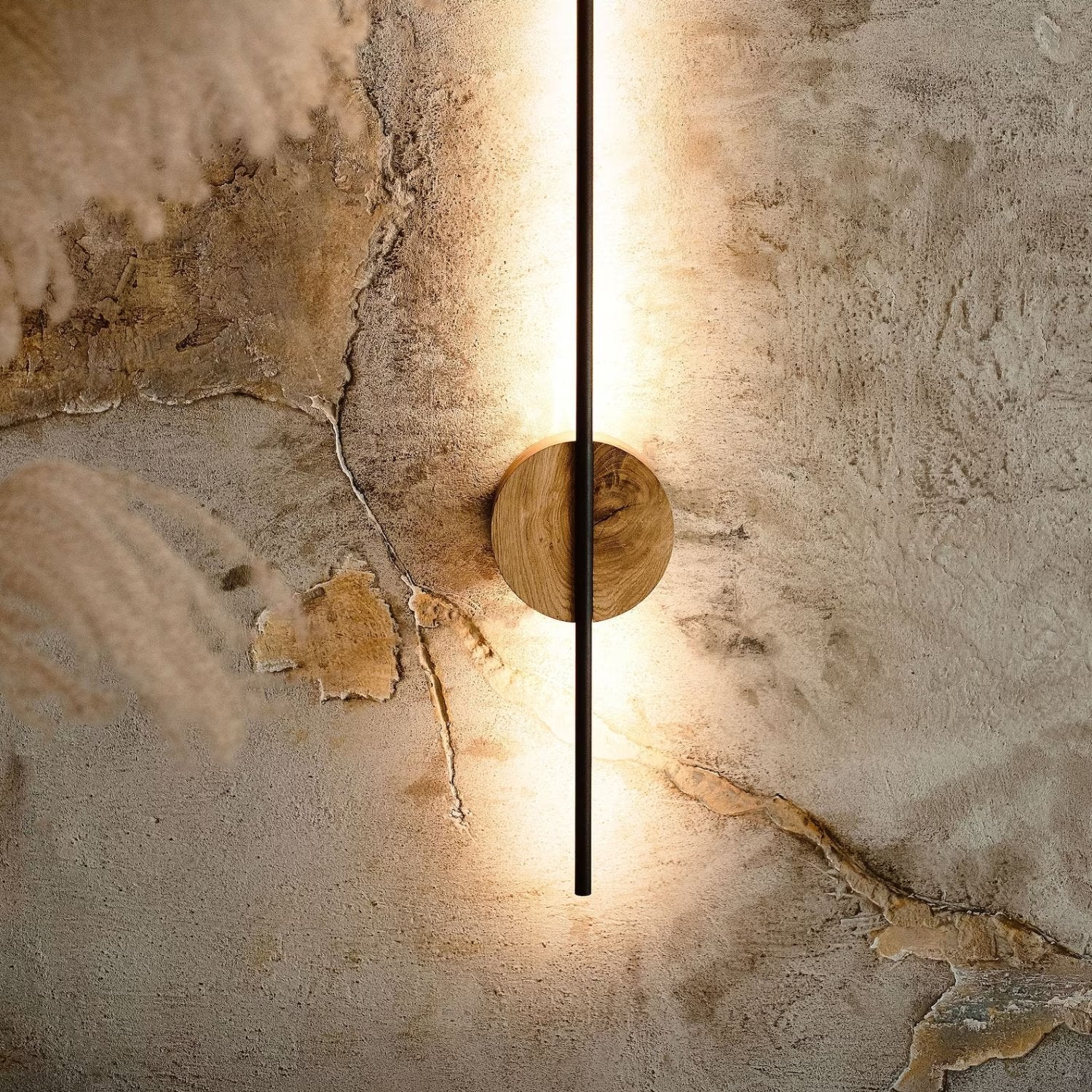 LightOak - Modern LED Wall Lamp Made of Wood for Atmospheric Lighting
