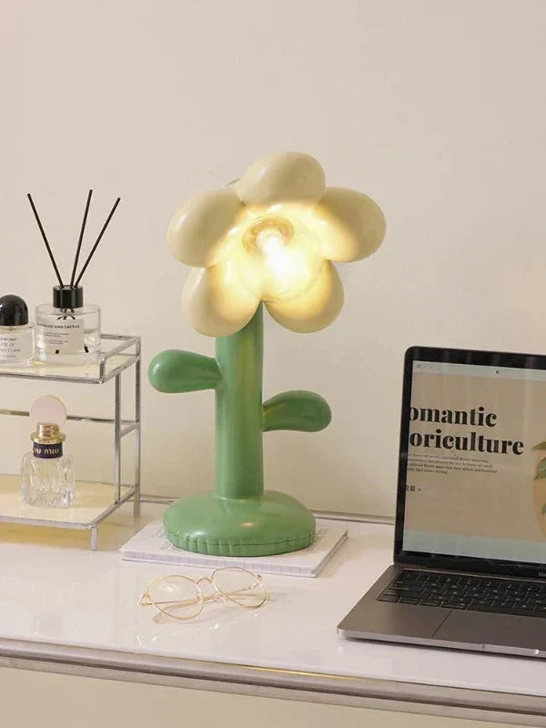 FloraGlow - Flower-shaped LED Table Lamp with LED Bulb – Creative Night Light