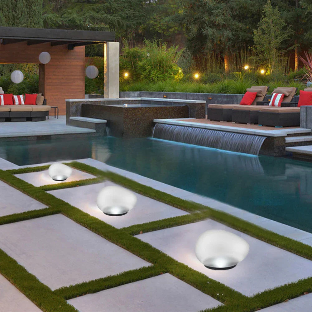 EcoPebble - Lâmpada de seixo com luz solar