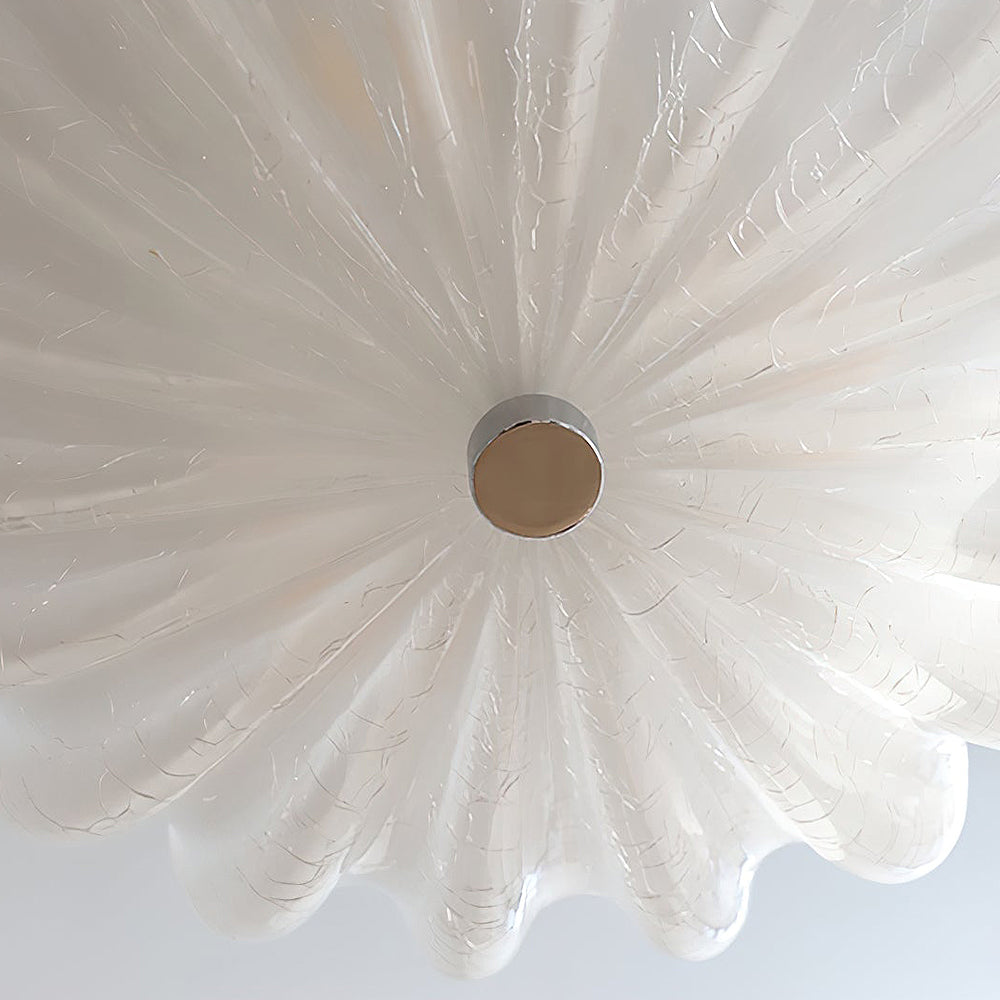 Elegante lampada da soffitto in vetro bianco