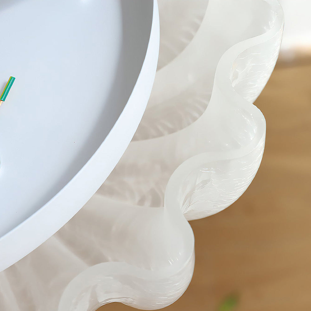 Elegante lampada da soffitto in vetro bianco