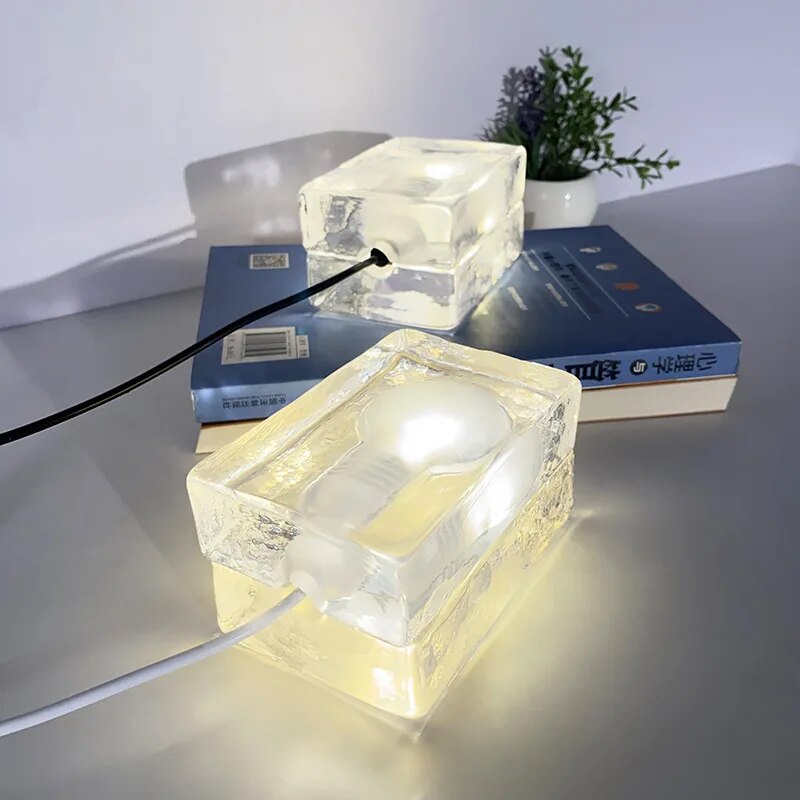 GlowCrystal - Transparent Table Lamp – Modern Lighting for Stylish Interiors