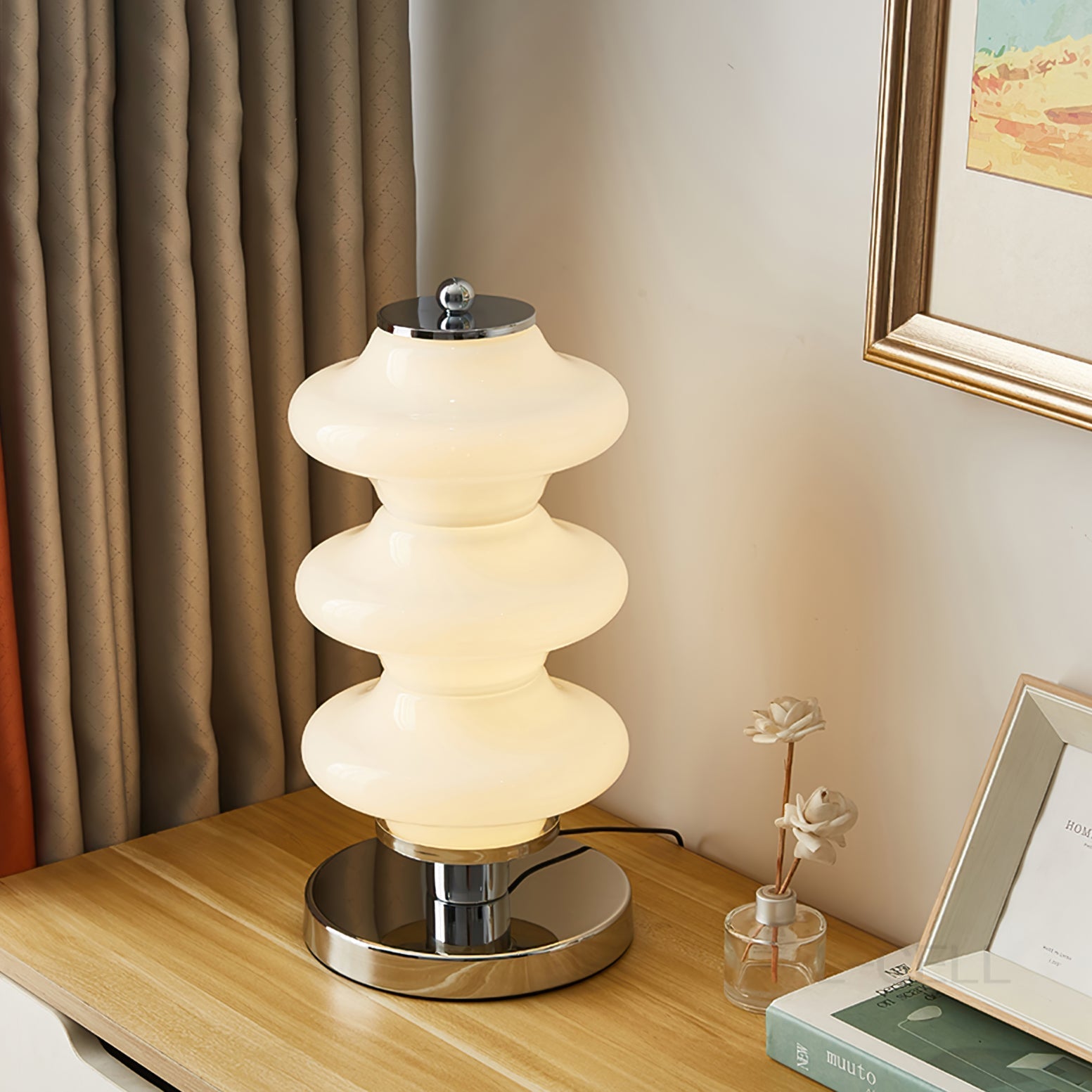 LumiGlas - Elegant Table Lamp with Glass Lampshade