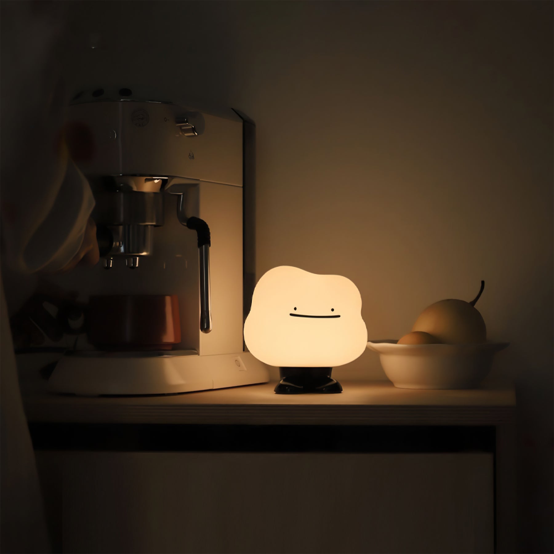 CloudLume - Rechargeable Table Lamp with Cloud Design