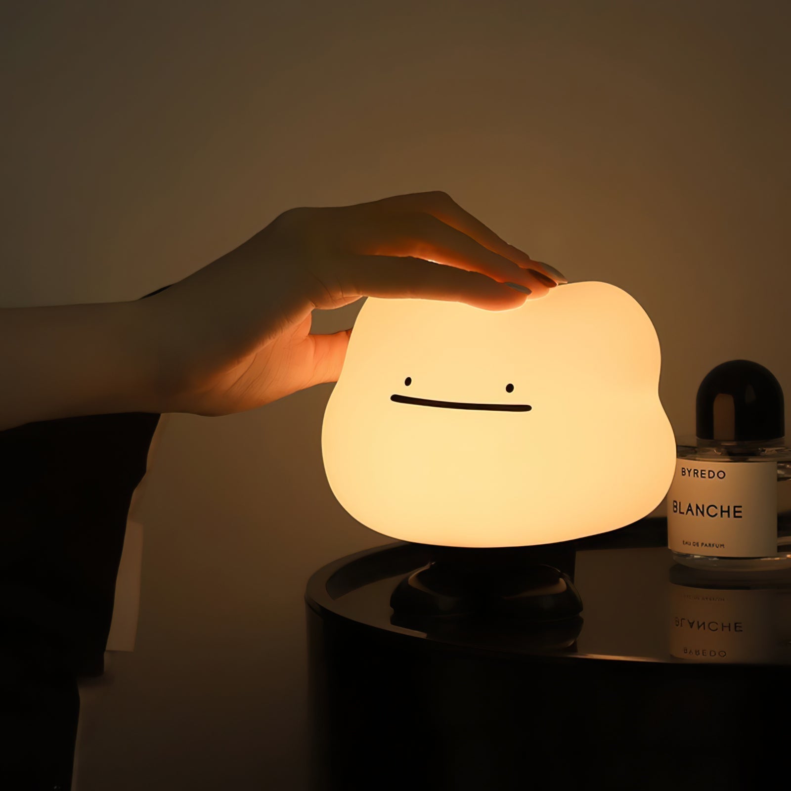 CloudLume - Rechargeable Table Lamp with Cloud Design