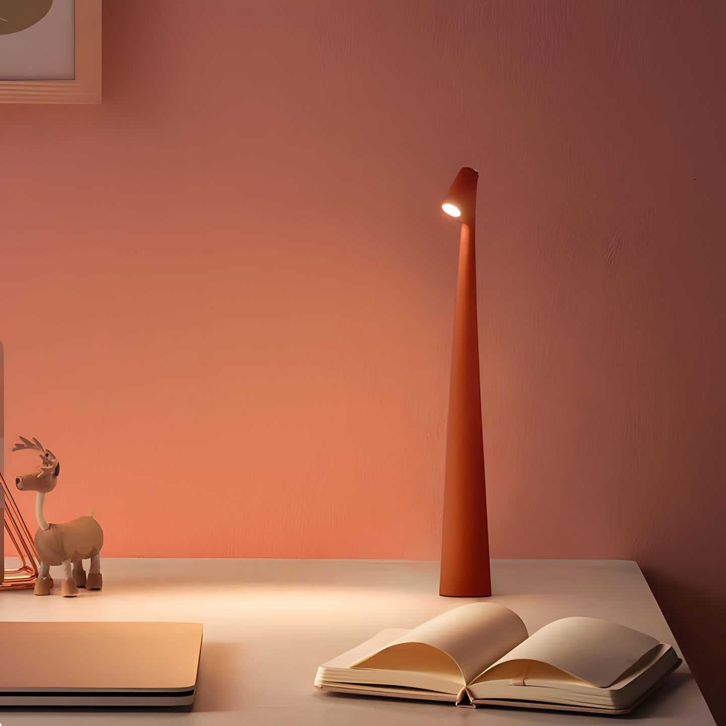 LunaSlim Elegante Lampada da Tavolo con Funzionalità Wireless