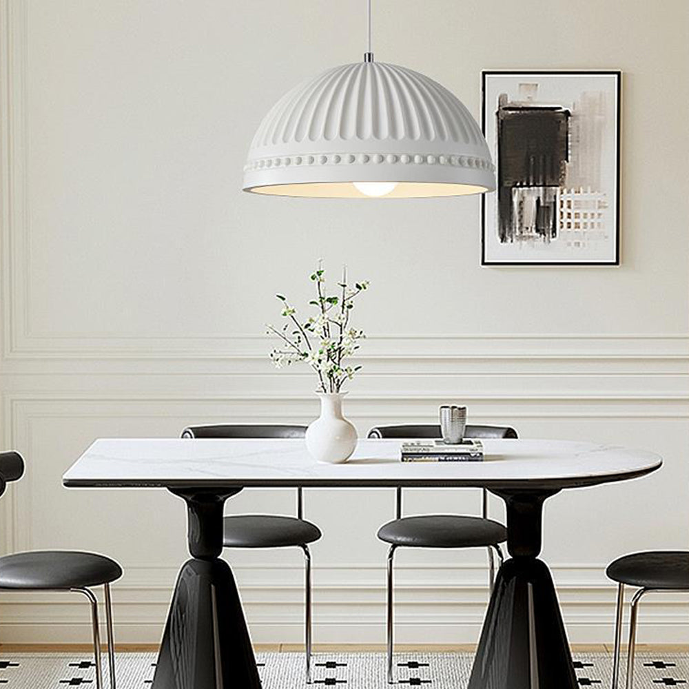 Elegante lampada a sospensione in resina bianca