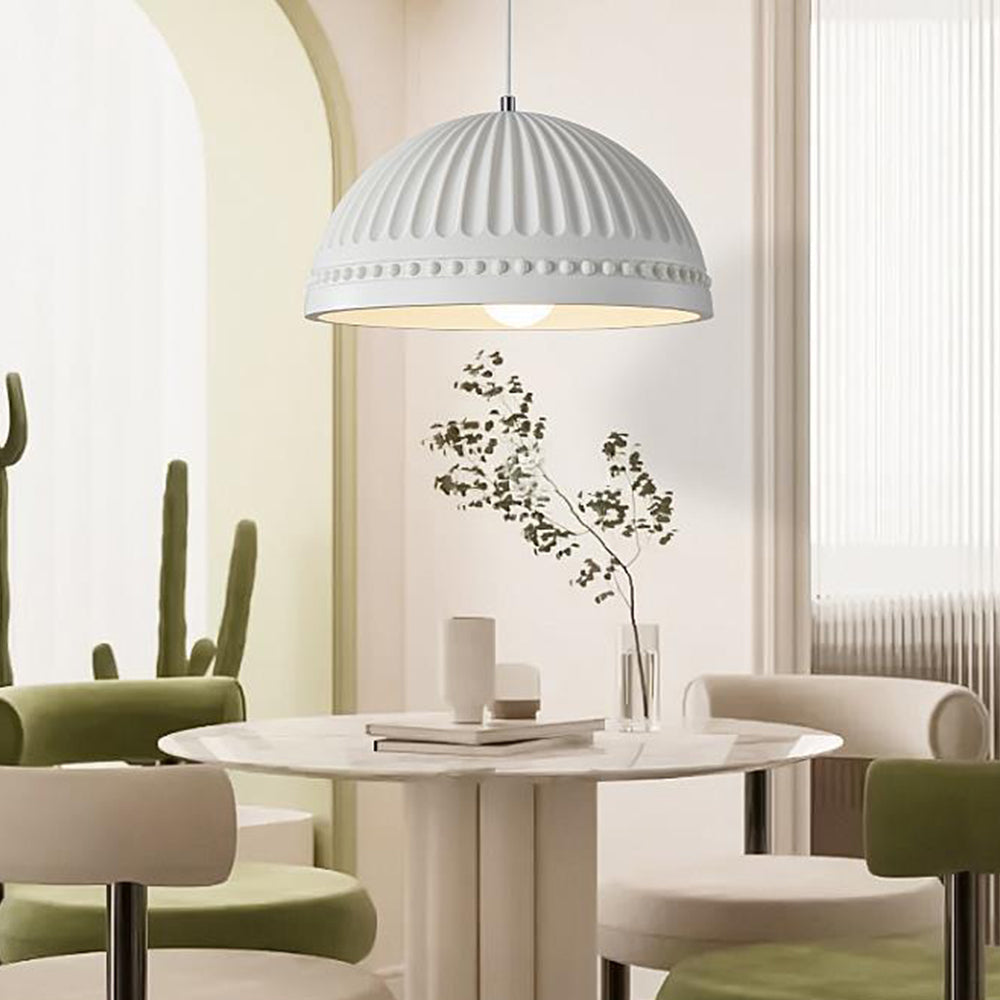 Elegante lampada a sospensione in resina bianca