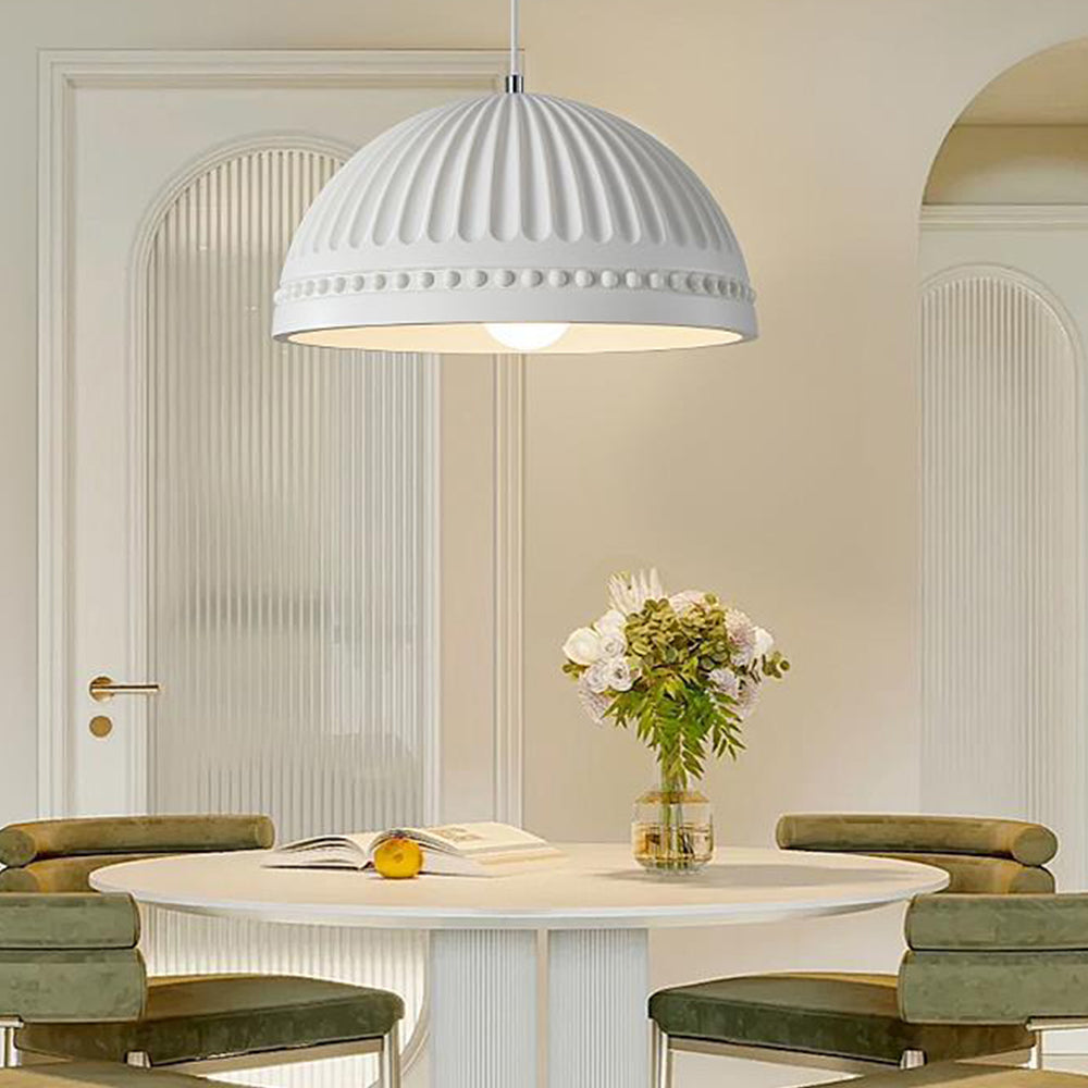 Elegante lampada a sospensione in resina bianca