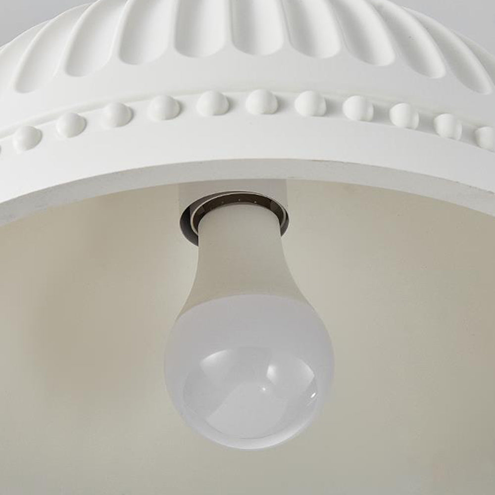 Elegante lampada a sospensione in resina bianca