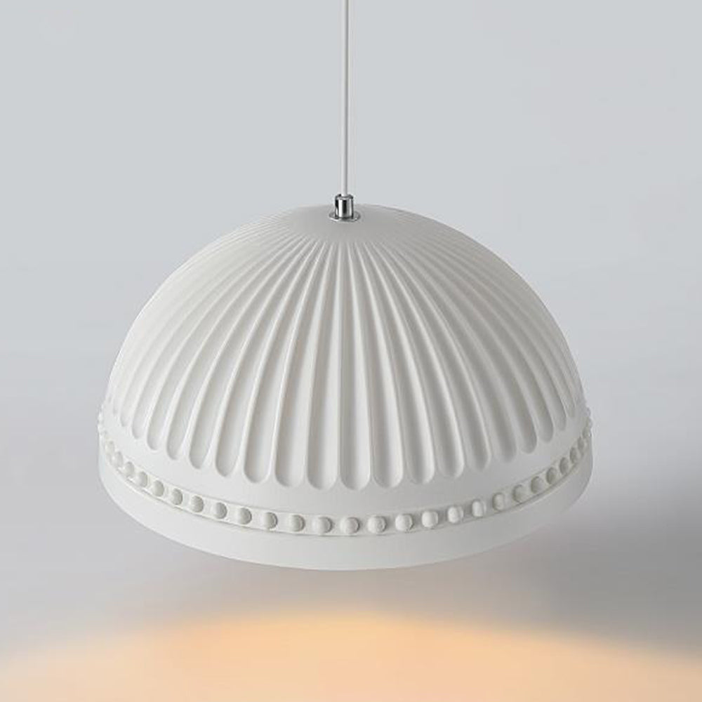 Elegante lampada a sospensione in resina bianca