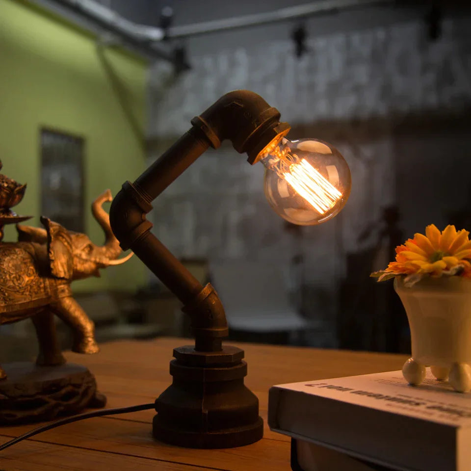 ArtIron - Lampada Creativa in Ferro Industriale