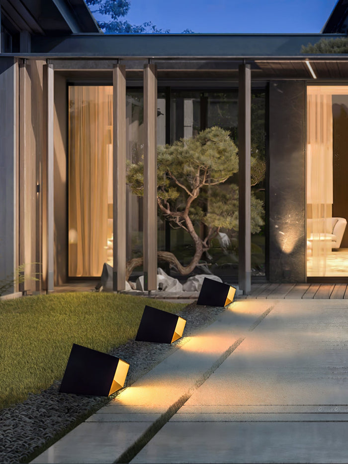 SolarCube - Illuminazione Solare Moderna per il Giardino – Lampada da Esterno a LED a Forma di Cubo con Luce Calda Bianca