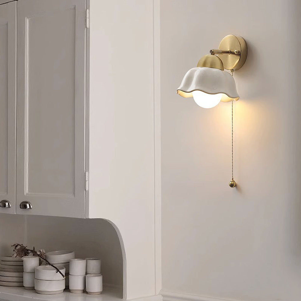 Lampada da parete regolabile bianca francese