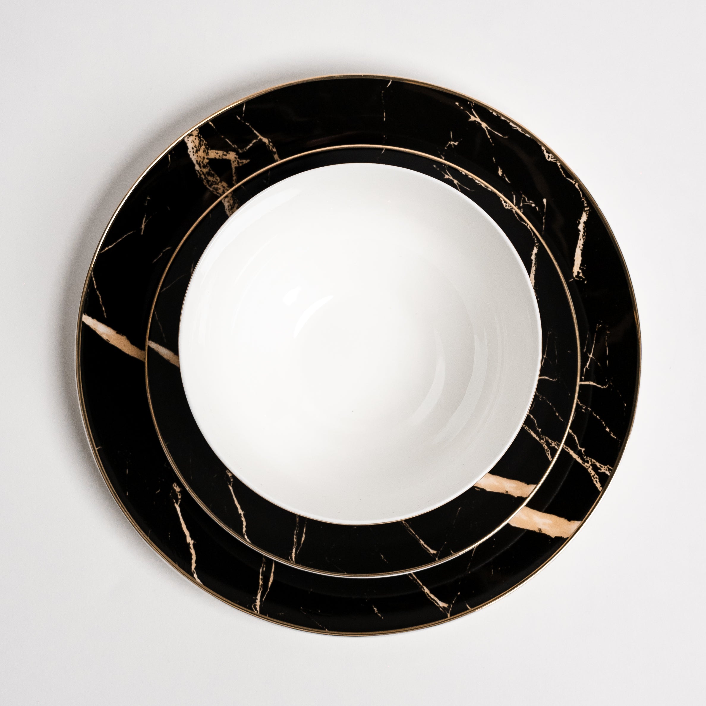 Set di Piatti in Marmo Nero Libra