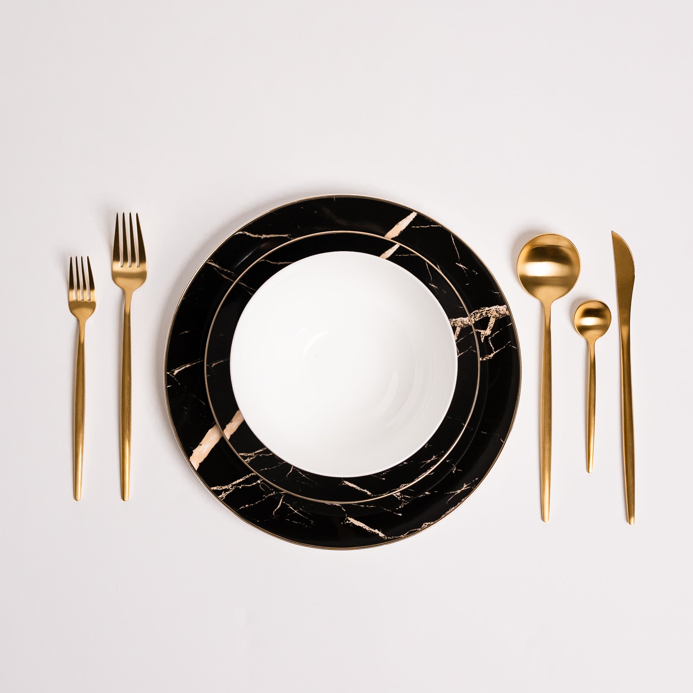 Set di Piatti in Marmo Nero Libra