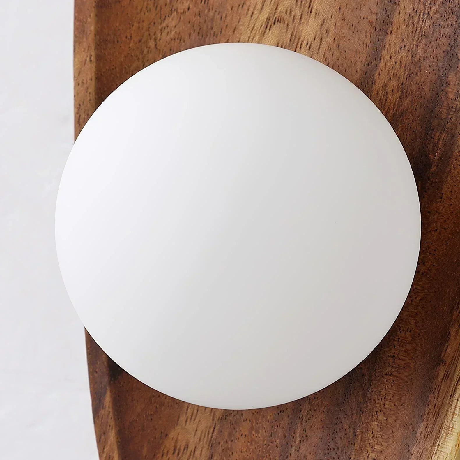 WoodGlo – Minimalist Wall Lamp Made of Solid Wood with LED Lighting