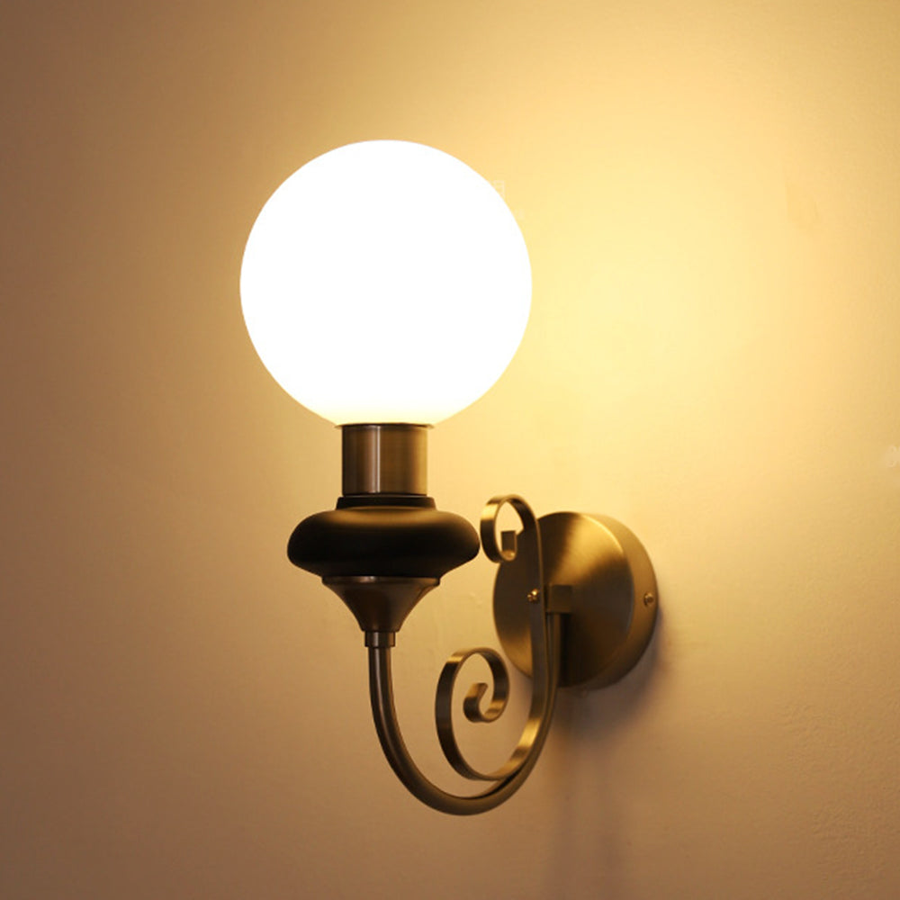 Lampada da parete francese retrò in vetro a 1 luce